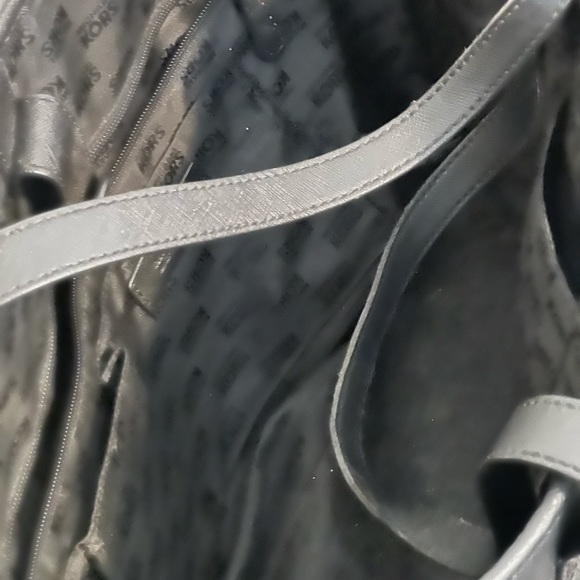 Michael Kors totes - Picture 5 of 6